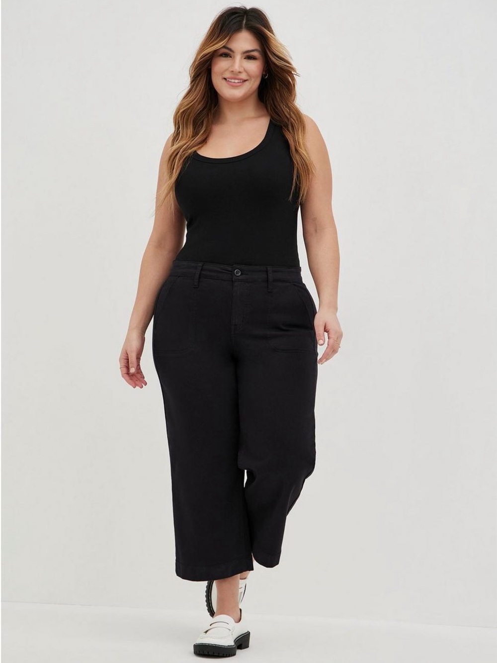 torrid Black Cropped Wide-Leg Twill Pants